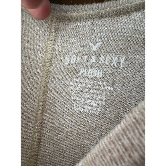 American Eagle Women’s Soft & Sexy Plush Long Sleeve Shirt, Cream, Size XL, GUC - Picture 3 of 4